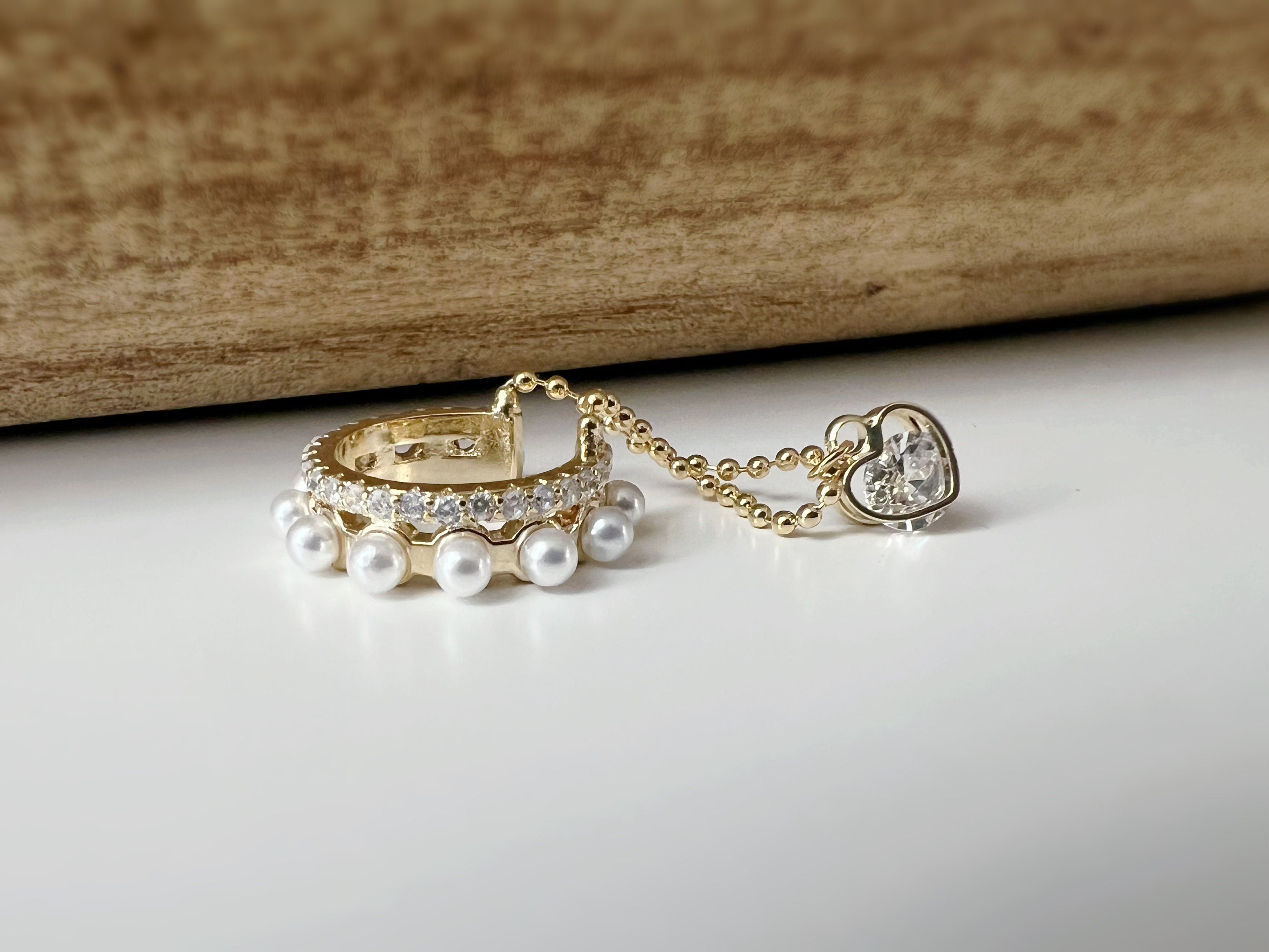 Bague d'oreilles boucles d'oreilles créole anneau mini perles blanches zircon, petit coeur zircon Clips d'oreilles plaqué d'Or chaîne.