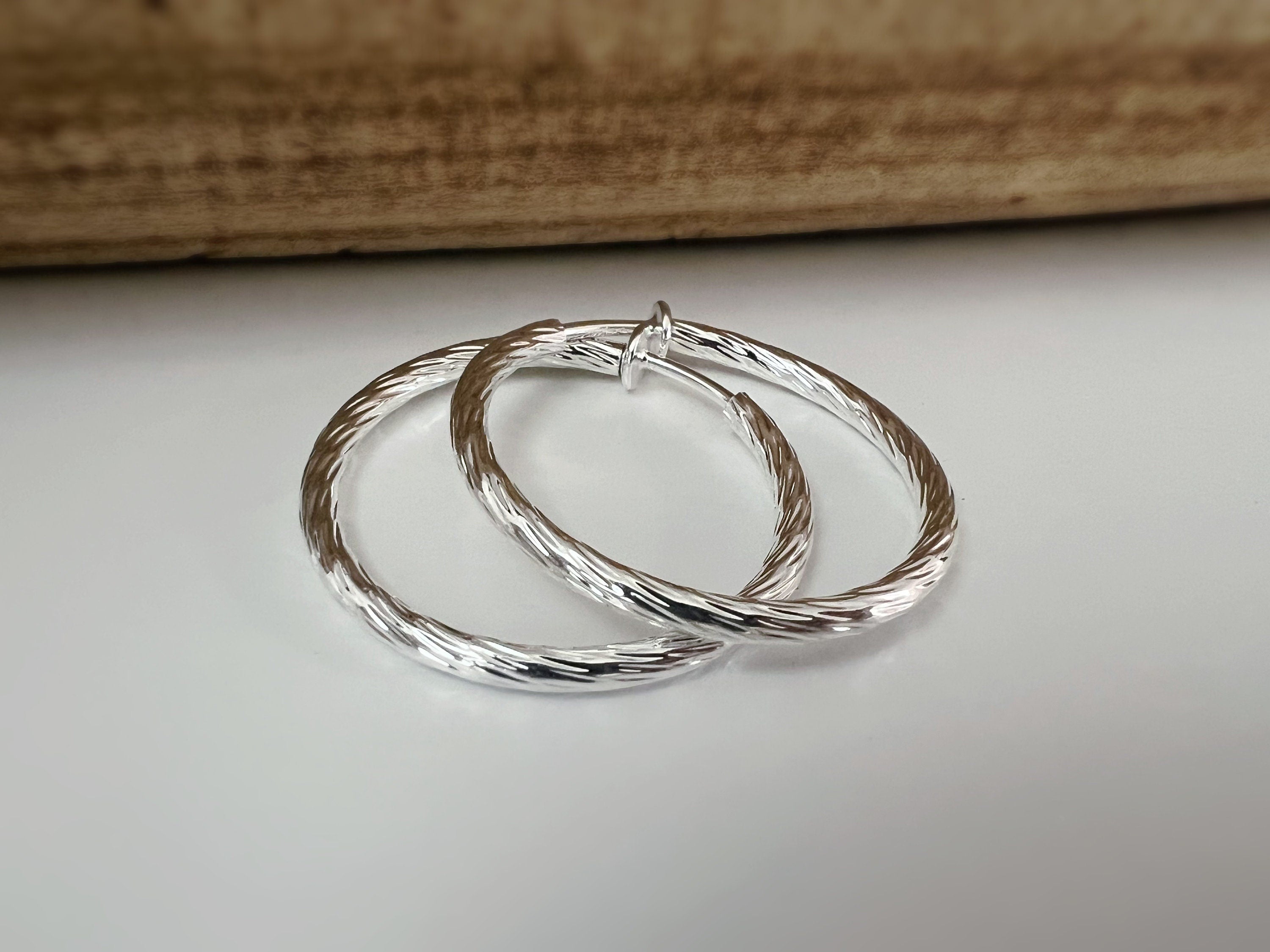 40mm Créoles Anneaux, Boucles d'oreille CLIPS Anneaux Créoles couleur Or/ Argent/ Acier, Clips d'oreilles, Diamètre du fil 3mm, Créoles 4cm