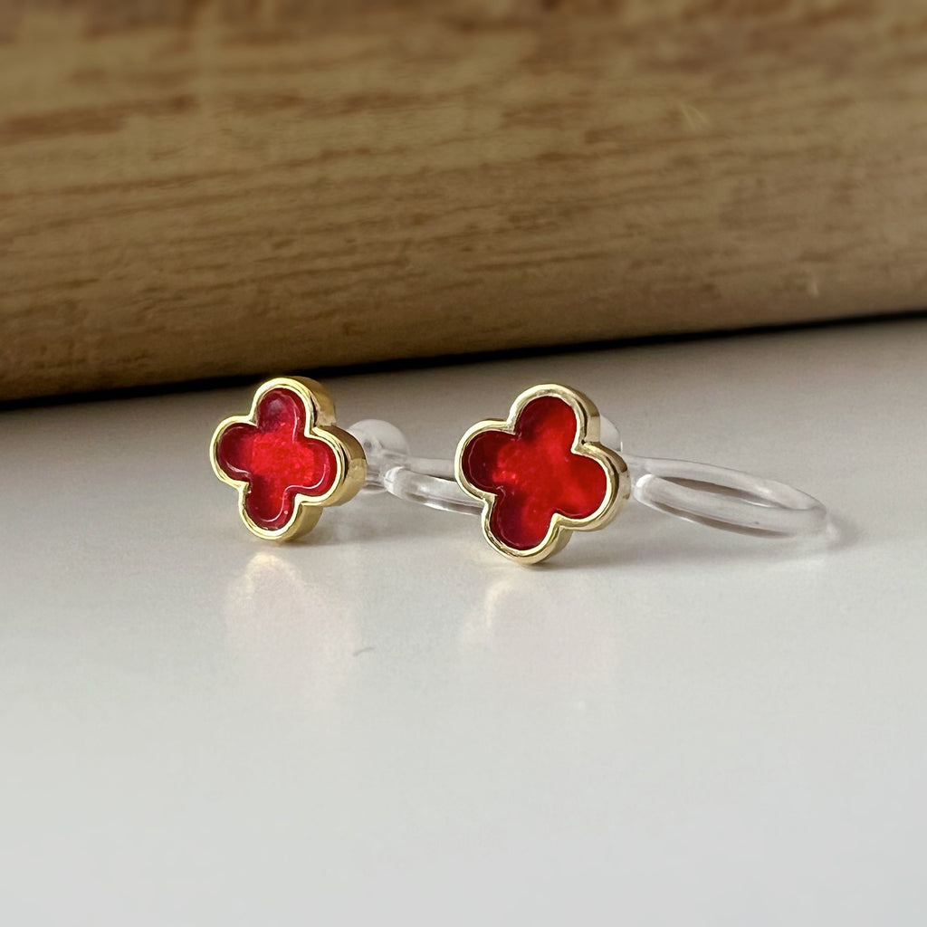 CLIPS d'oreilles invisibles Or Mini Trèfle à 4 feuilles porte bonheur Noir/ Blanc/ Rouge/ Vert. Boucles d'oreilles confortable délicat