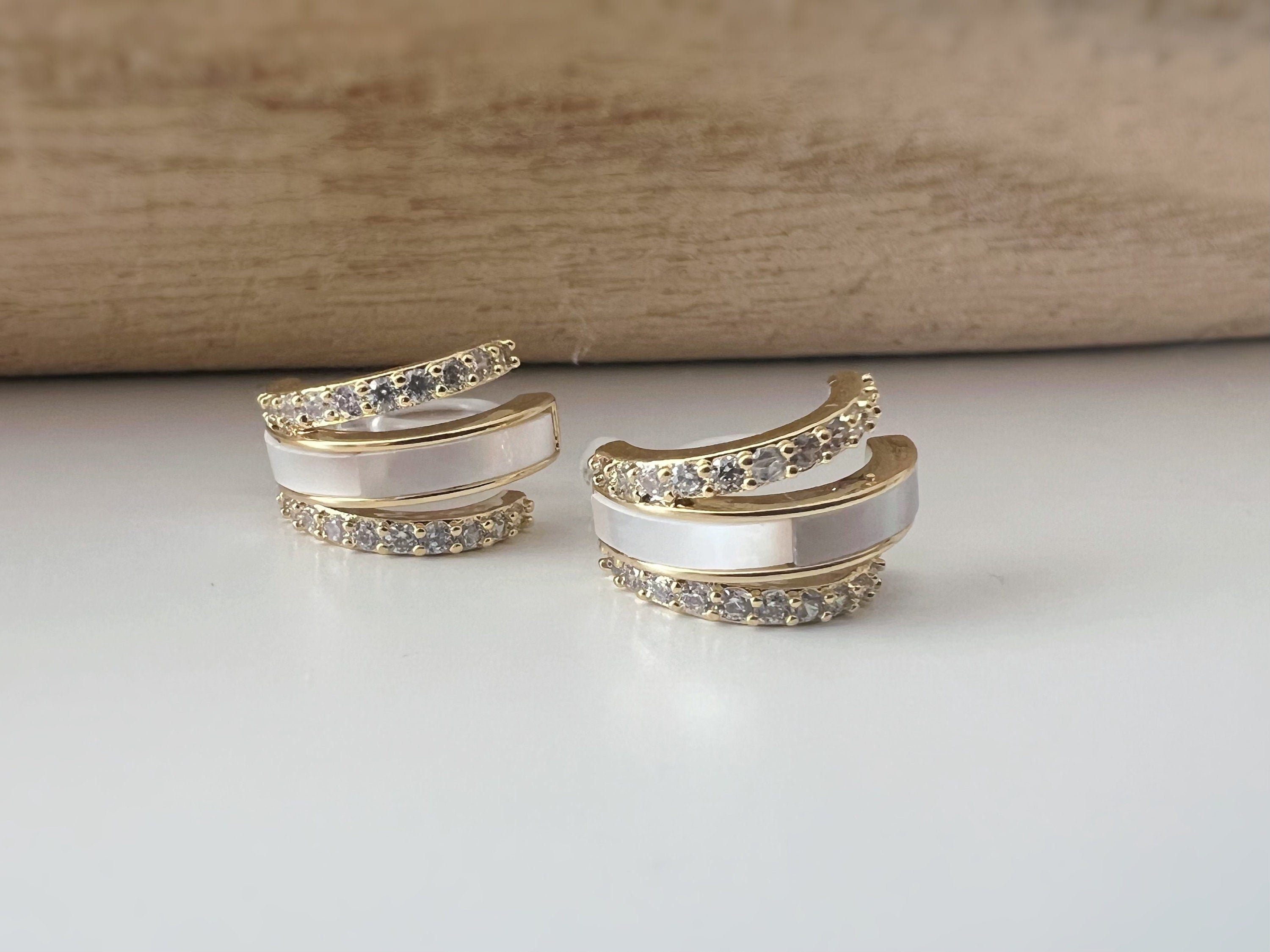 Boucles d'oreilles CLIPS résine invisible triple demi cercles mini zircon nacre blanche Oreilles Non Percées Bijoux quotidiens Prêt à offrir