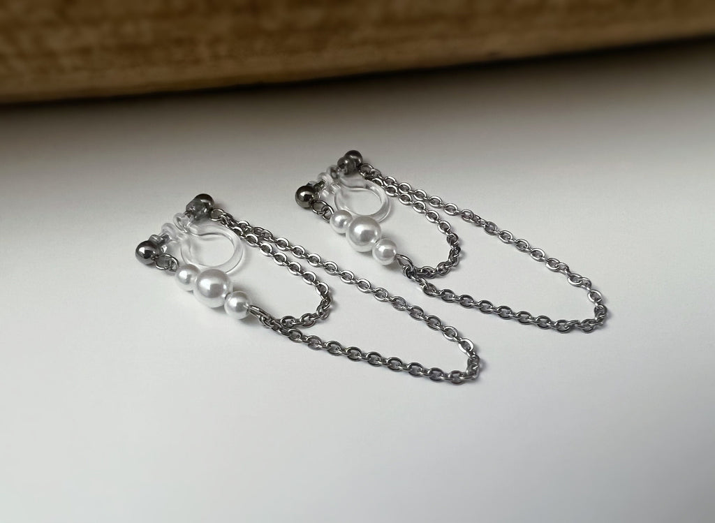INVISIBLE CLIPS earrings, Small white pearls Double Chain Silver Color Ear clips non pierced ears tassel CLIPS.