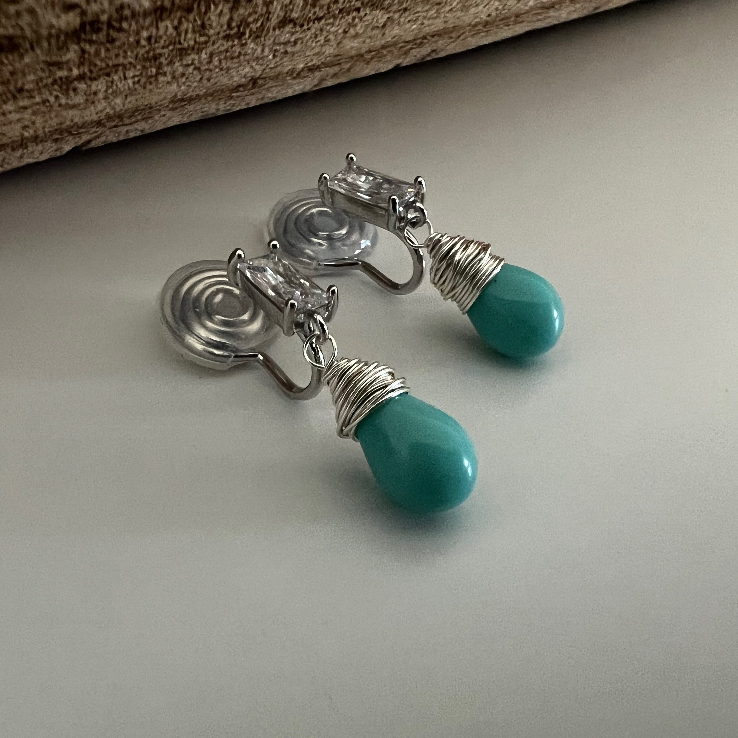 SANS DOULEUR ! Boucles d'oreilles pendantes zircon rectangulaires clips u spirale Argent Perle goutte d’eau turquoise. Clips Délicates