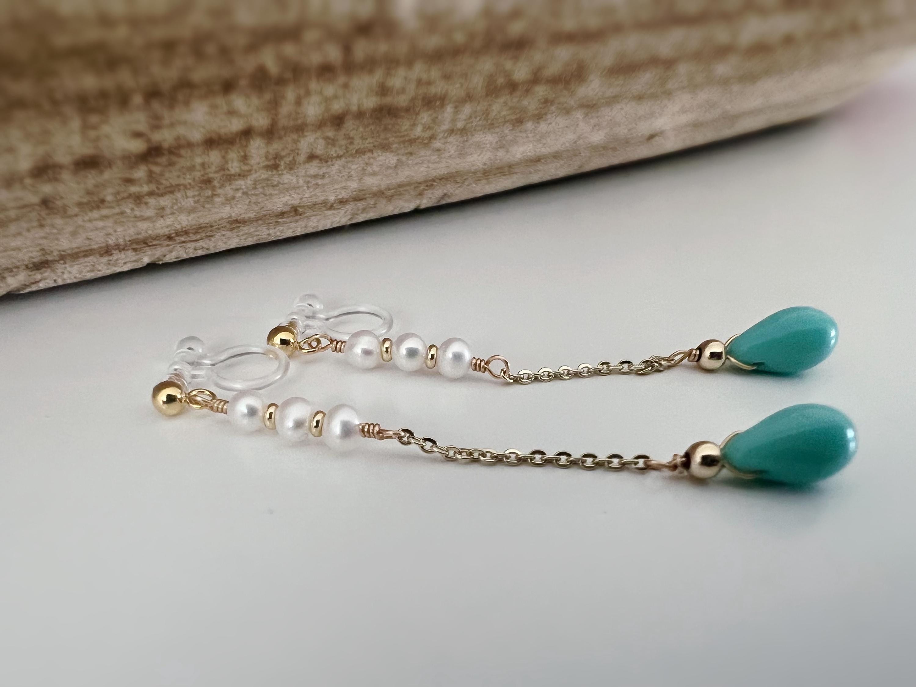 Boucles d'oreilles pendantes CLIPS INVISIBLES couleur Or, Chaîne, Perle goutte d'eau turquoise Perle eau douce blanche, bijoux quotidien.