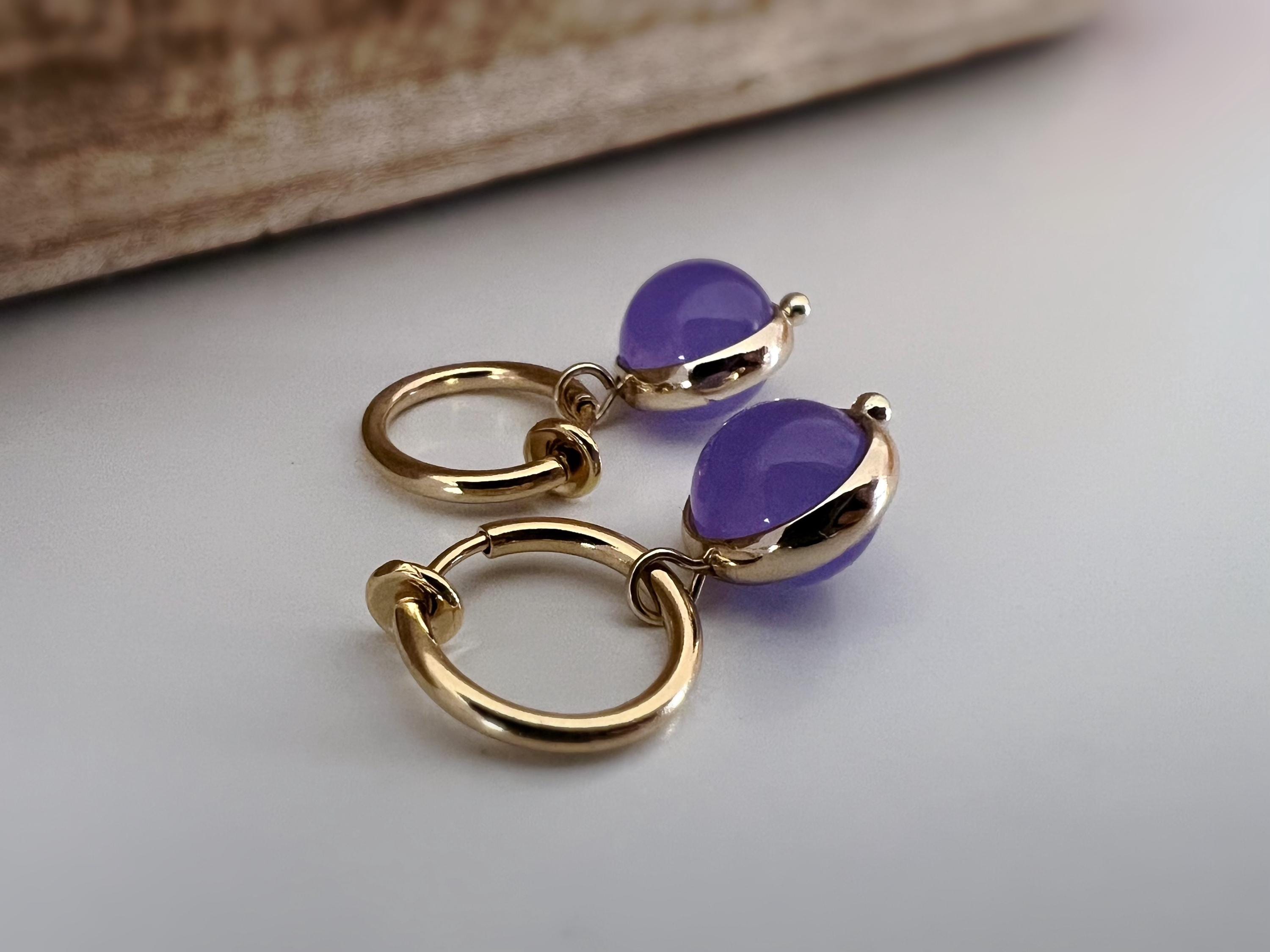 2-EN-1 Boucles d'oreilles CLIPS pendantes anneaux couleur Or perles améthyste violet foncé/ perle calcédoine violet claire Clips créole 13mm