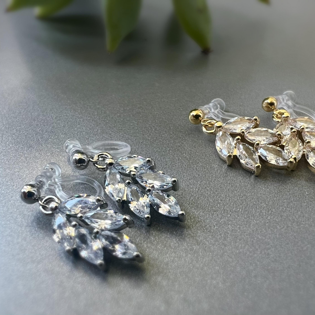 Petite feuille dorée / argentée & zircon
