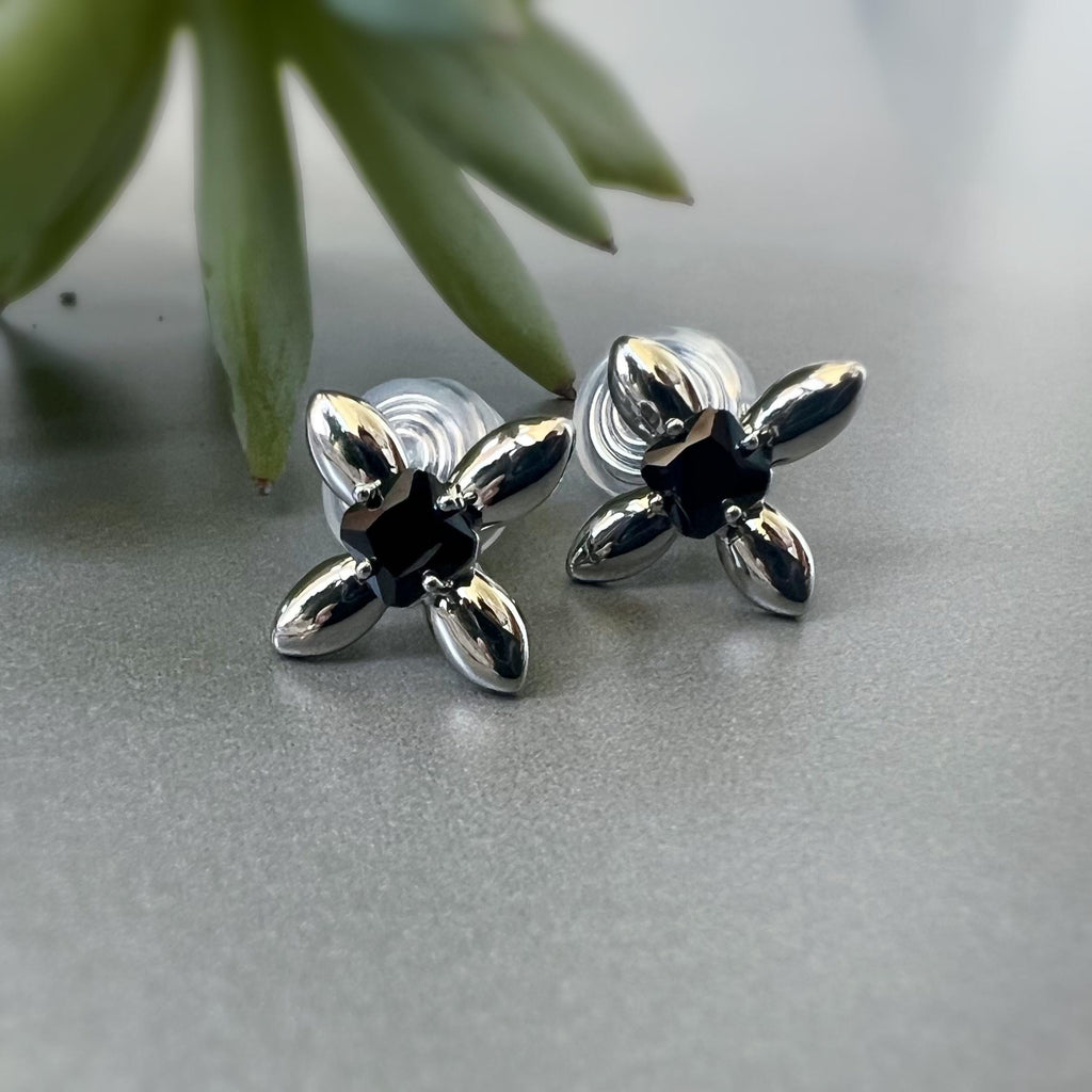 SANS DOULEUR ! Boucles d'oreilles CLIPS U spirale Fleur Croix Argent Zircon carré noirs. Clips d'oreilles confortable Boucles Délicates