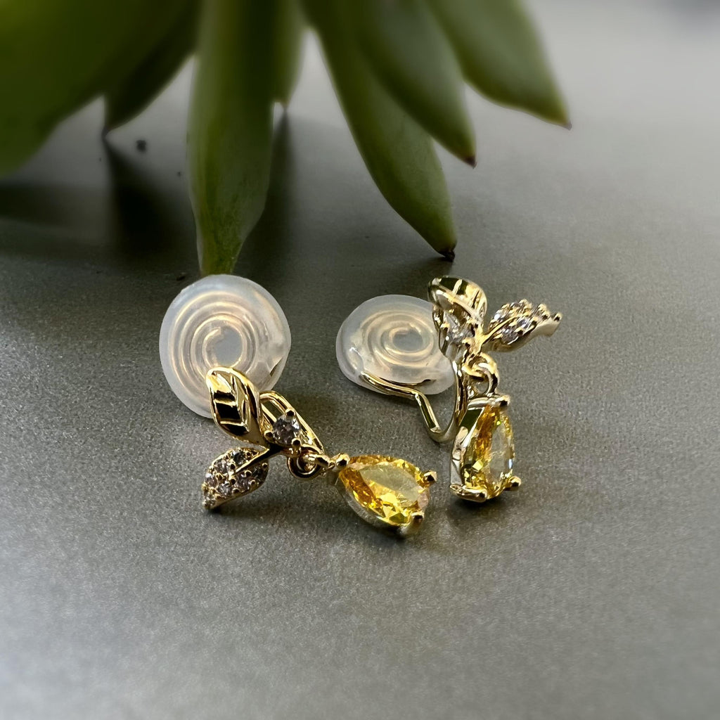 SANS DOULEUR ! Boucles d'oreilles CLIPS U spirale Feuilles Or Zircon goutte d'eau jaune. Clips d'oreilles confortable Boucles Délicates