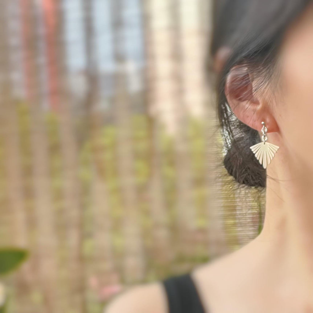 Boucles d'oreilles Clips INVISIBLES pendantes Chaîne tournesol pendentif bohème en acier inoxydable argent Clips confortable