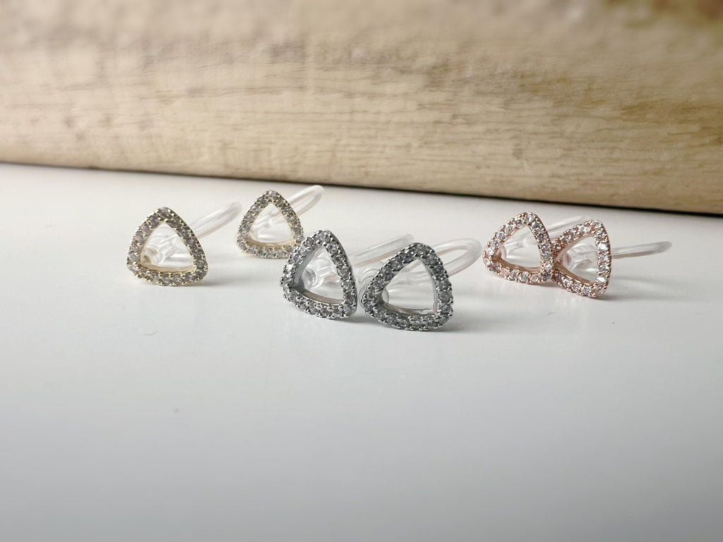 Mini CLIPS d'oreilles invisibles Mini Triangle Zircon Or /Argent /Or rose. Boucles d'oreilles clips confortable délicat minimaliste