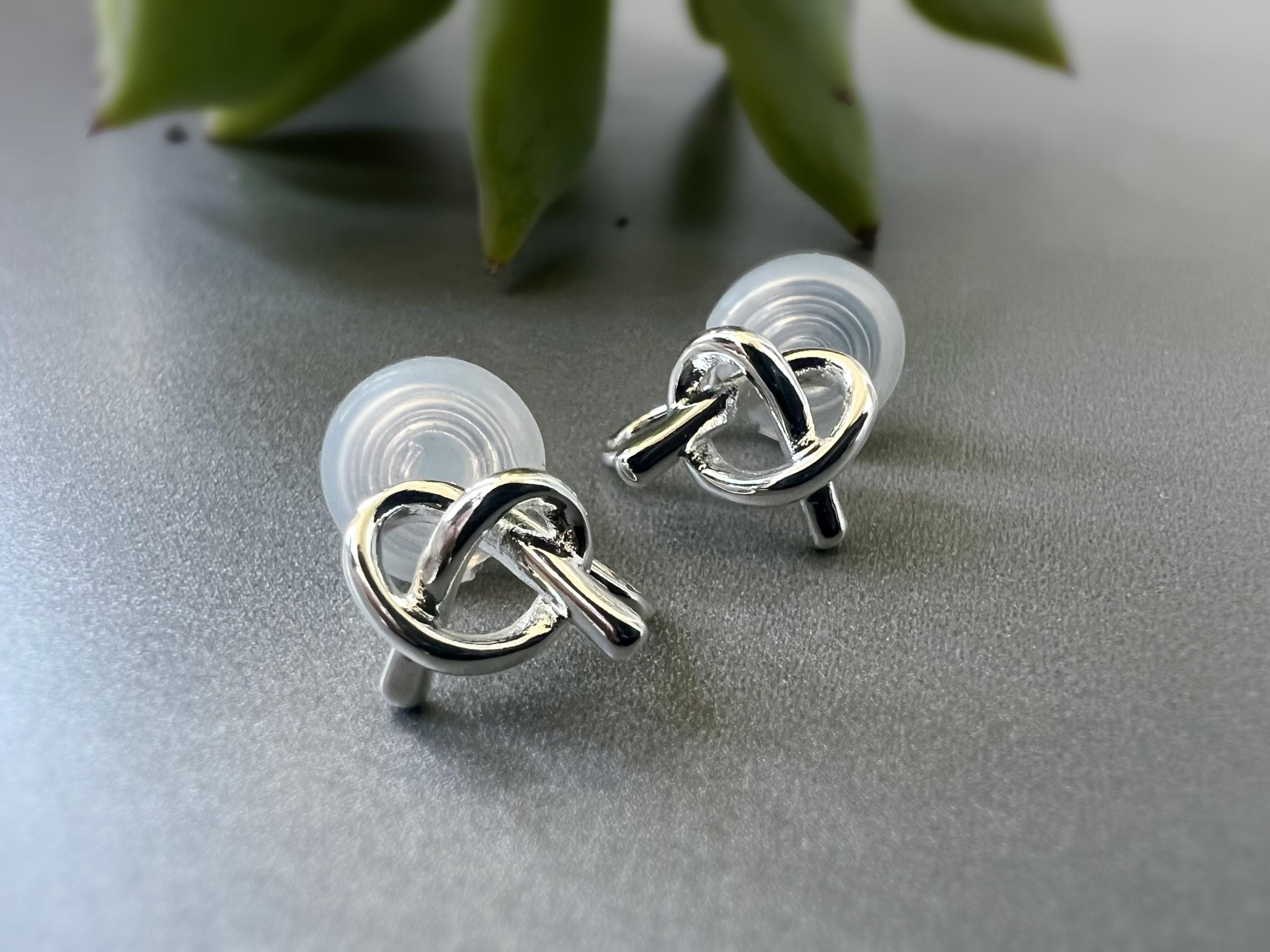 SANS DOULEUR ! Boucles d'oreilles CLIPS U spirale nœud couleur Or / Argent. Clips d'oreilles confortable Boucles Délicates