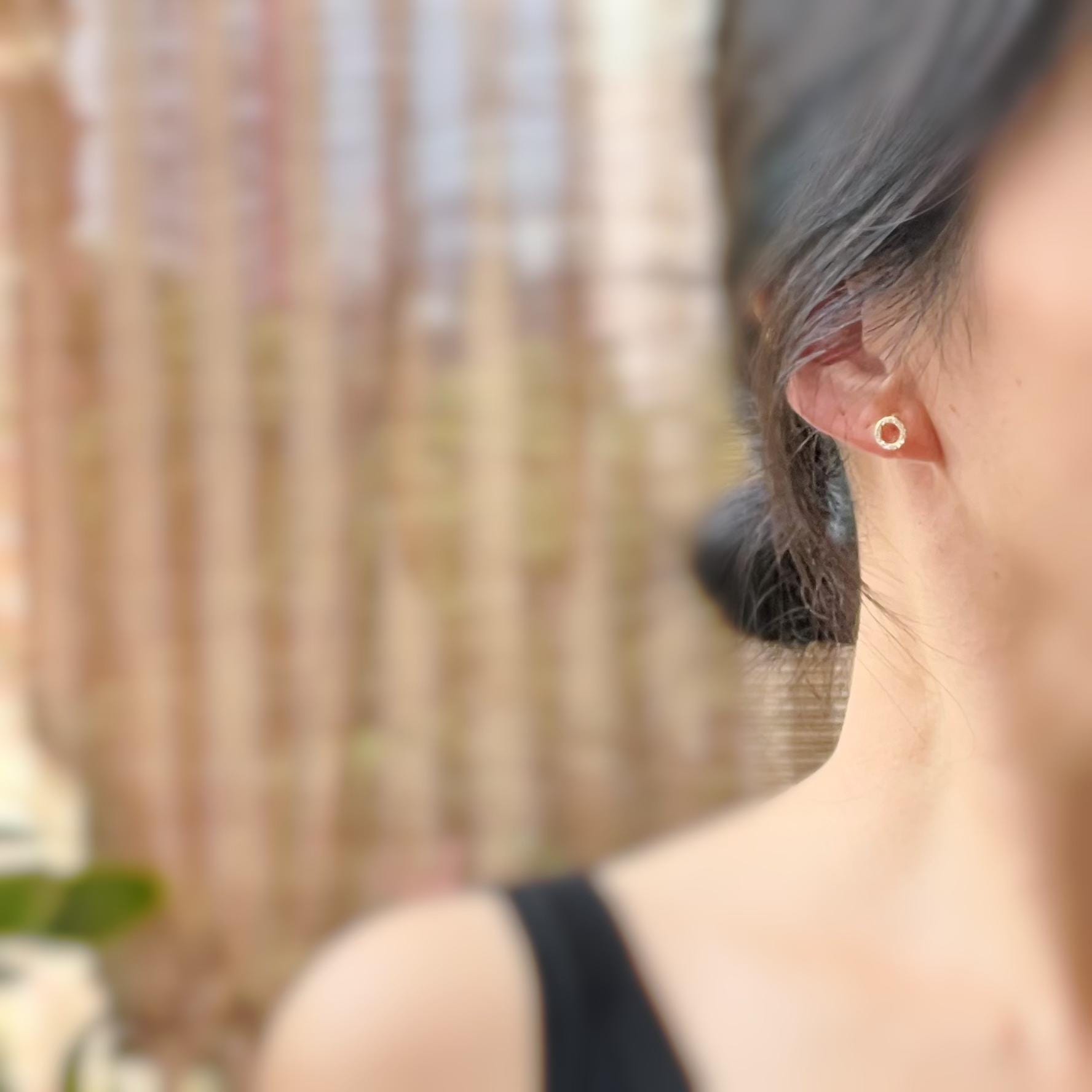 Mini CLIPS d'oreilles invisibles, Mini Cercle Or / Argent Zircon, Boucles d'oreilles clips confortable délicat minimaliste