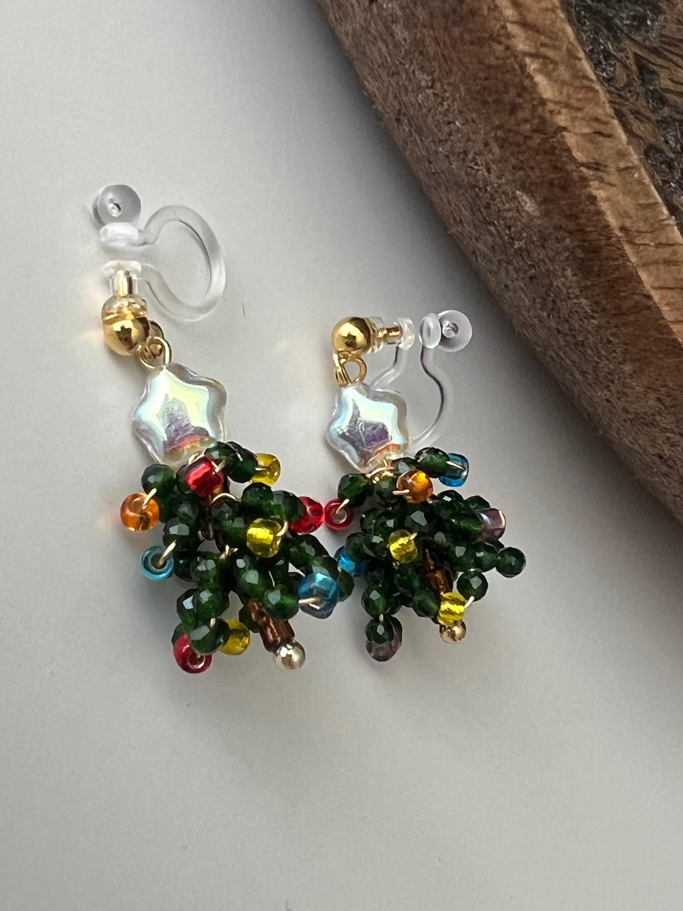 Christmas tree. Invisible clips small shiny star tree mini green faceted beads. red blue yellow purple Christmas gifts Ready to offer