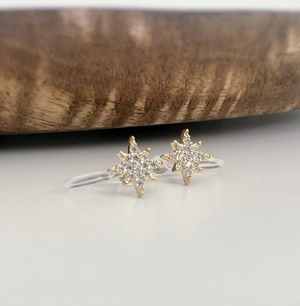 Mini étoile clips d'oreilles résine invisible. étoile or zircon Pentacle et étoile or à huit branches Boucles d'oreille clips confortable
