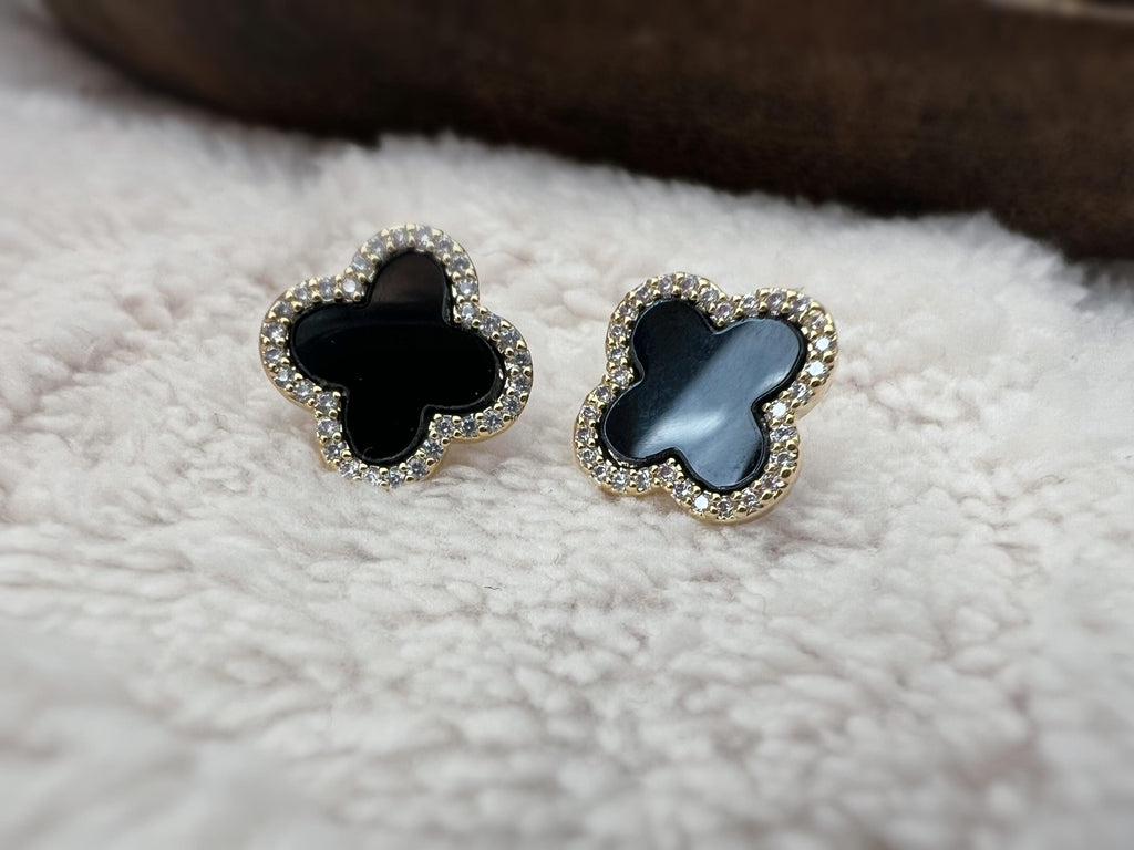 CLIPS d'oreilles invisibles, Trèfle à 4 feuilles or porte bonheur mini zircon Noir/ Blanc Boucles d'oreilles clips confortable délicat