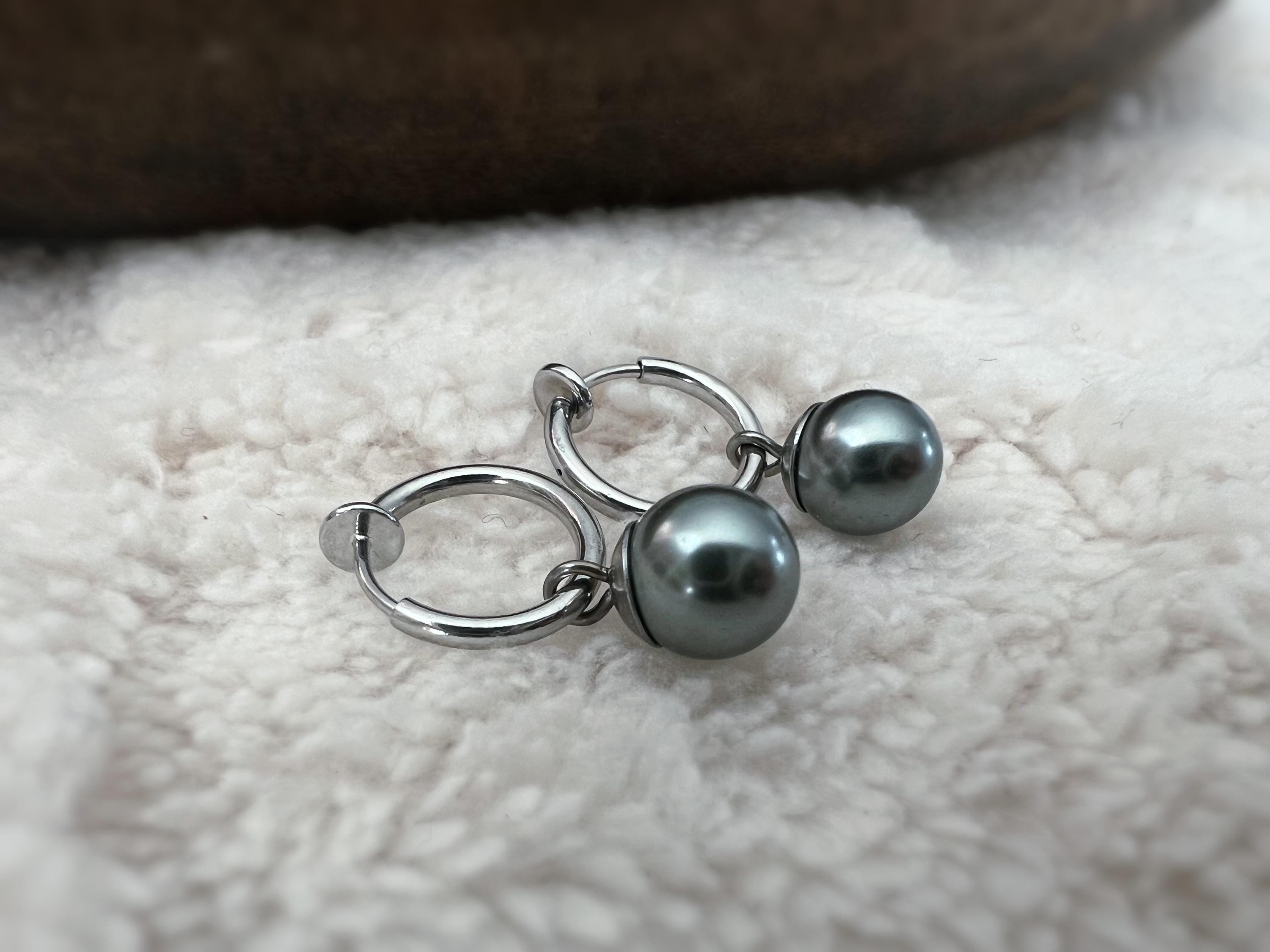 2 EN 1, Créoles Clips 13mm avec Perles grises. Clips d'oreilles Anneaux argenté CLIPS Invisible confortable.