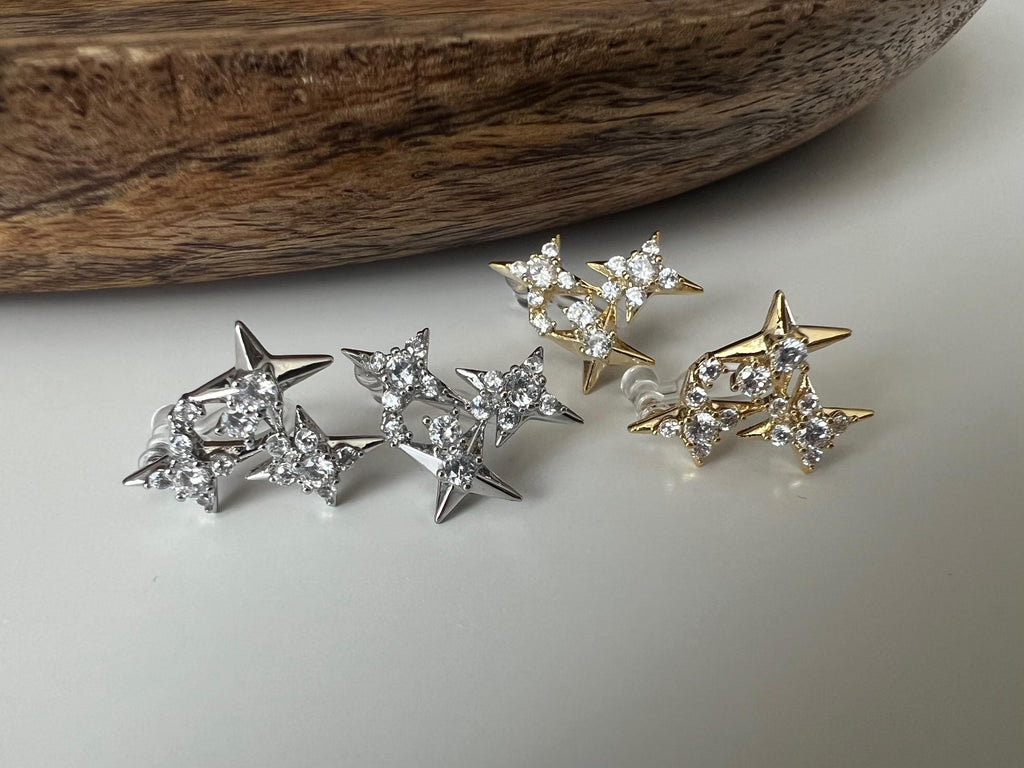 Clips d’oreilles en forme d’étoiles scintillantes zircon couleur argent/ or parfait pour illuminer vos looks sans avoir les oreilles percées