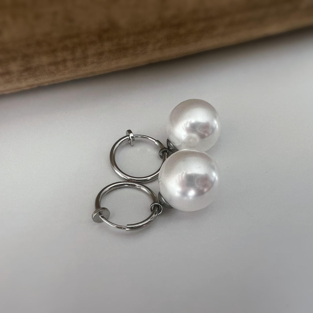 2 en 1 Élégantes boucles d’oreilles clip perle blanc nacré/ Café au lait nacré légère Parfait pour une touche chic intemporelle Créoles 15mm