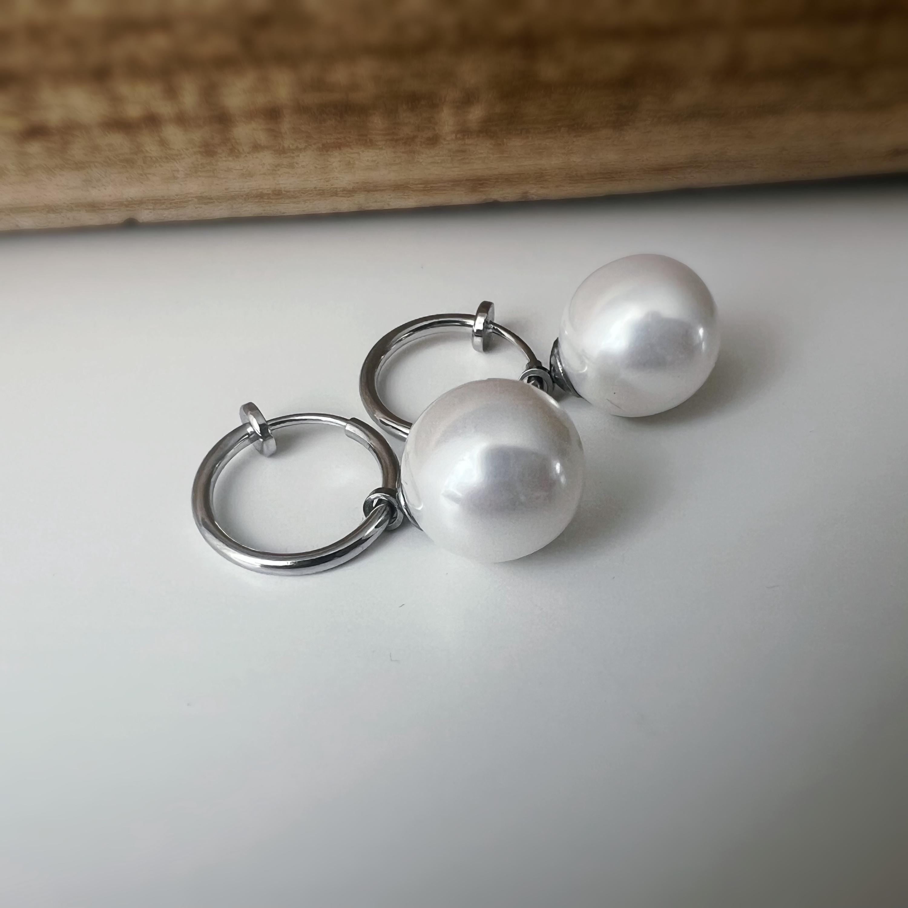 2 en 1 Élégantes boucles d’oreilles clip perle blanc nacré/ Café au lait nacré légère Parfait pour une touche chic intemporelle Créoles 15mm