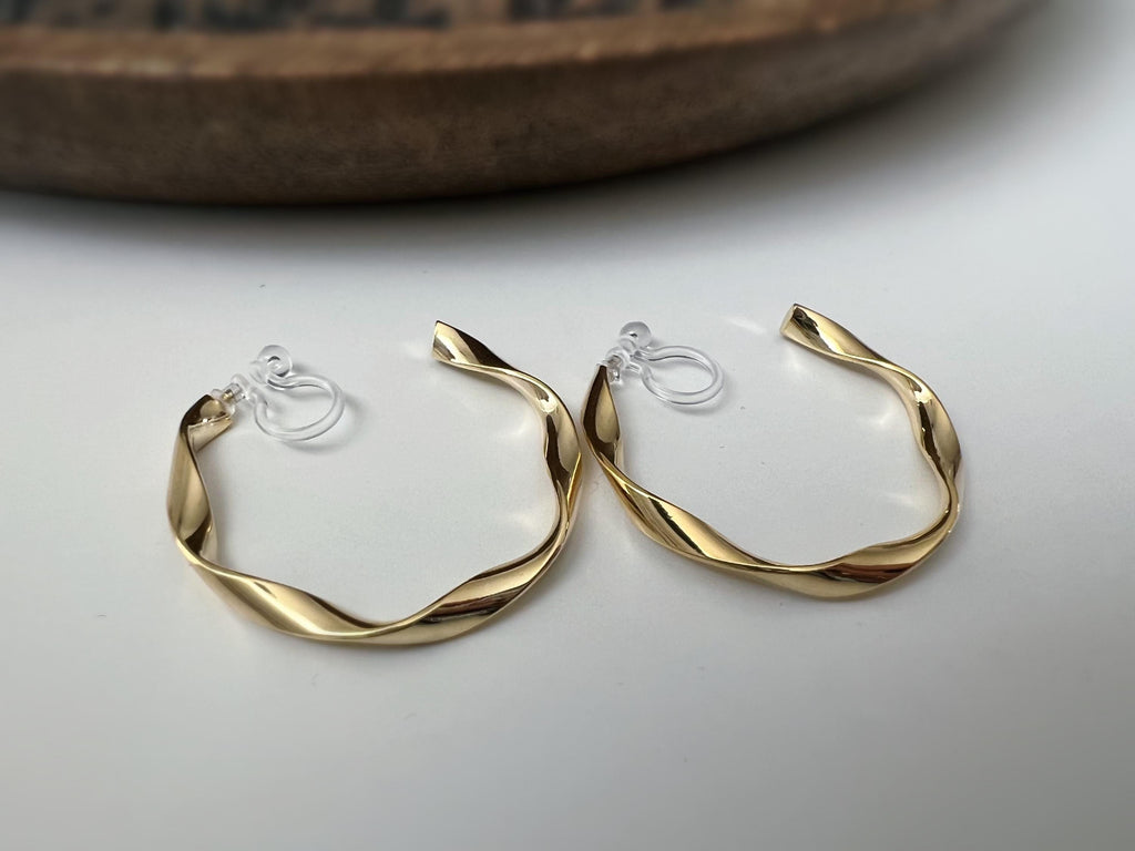 Anneaux Créoles Torsadé Clips Invisibles, Boucles d'oreille Créoles CLIPS couleur Or / Argent, oreilles non percées, Anneaux Créoles.