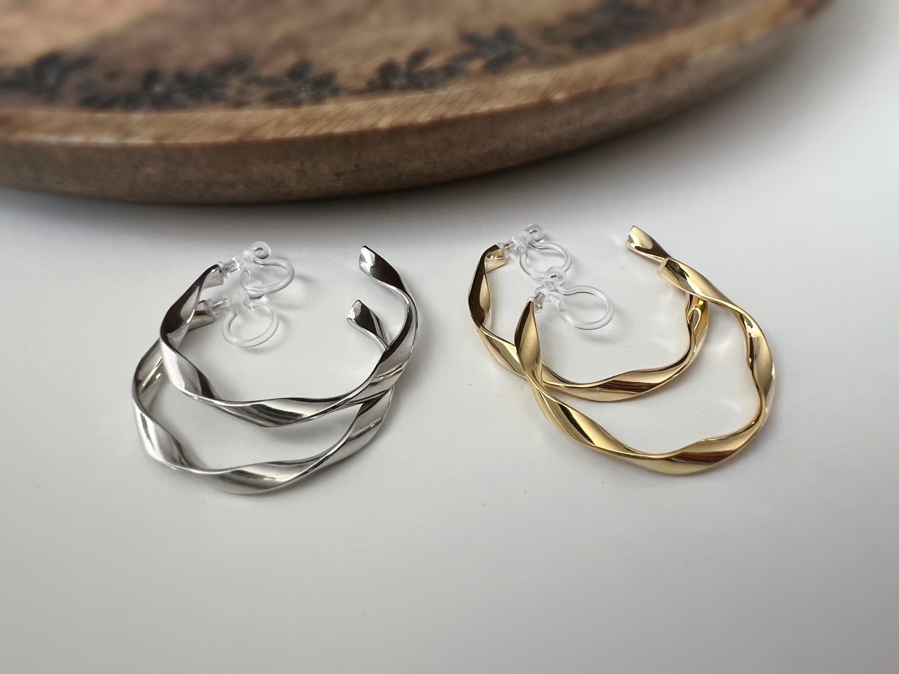 Anneaux Créoles Torsadé Clips Invisibles, Boucles d'oreille Créoles CLIPS couleur Or / Argent, oreilles non percées, Anneaux Créoles.