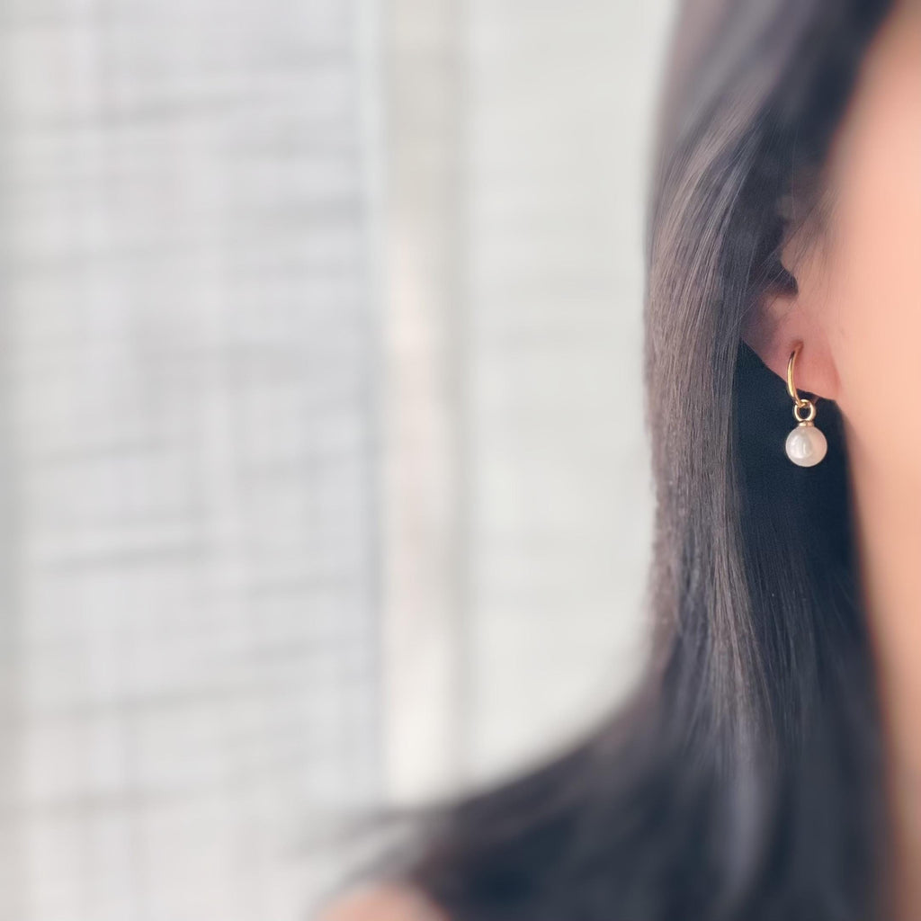 2 en 1 Élégantes boucles d’oreilles clip perle blanc légère Parfait pour une touche chic intemporelle Clips Créoles couleur Or 15mm