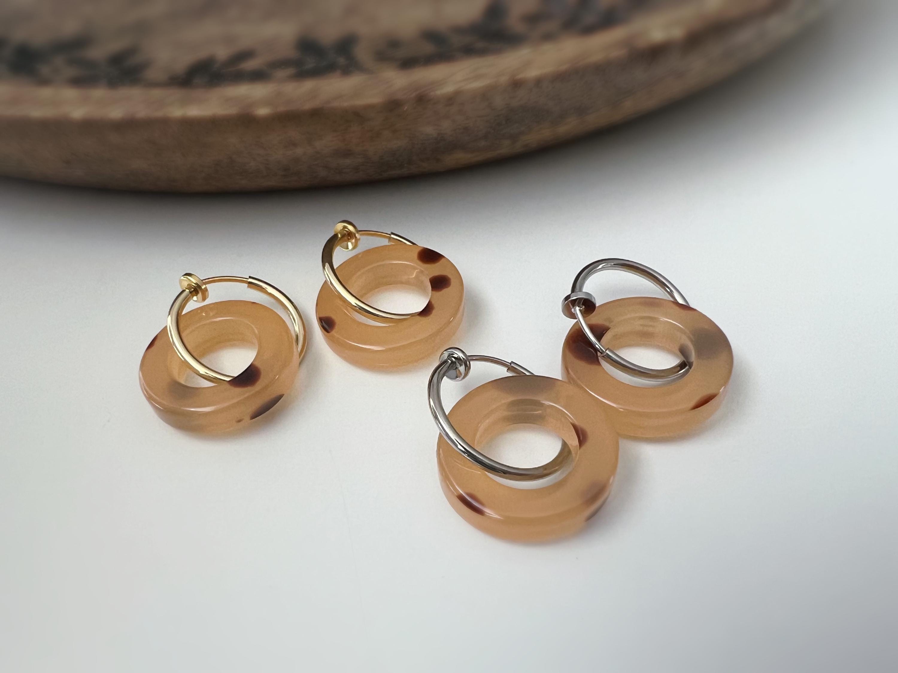 2 EN 1 Créoles Clips 18mm Or/ Argent Cercle écaille de tortue Marron. Clips d'oreilles Anneaux Or/ argent. Boucles d'oreilles.