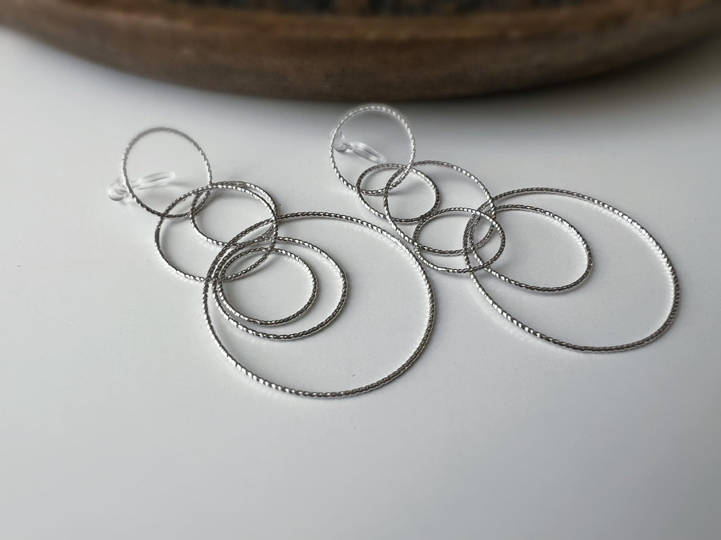 InvisibleS Clips Earrings, Silver Color Rings. Rings, circle. Ear clips. Jewelry every day. Ready to offer.