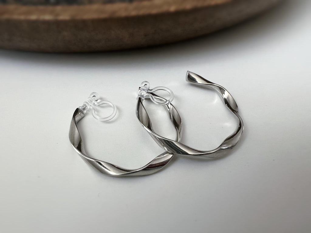 Anneaux Créoles Torsadé Clips Invisibles, Boucles d'oreille Créoles CLIPS couleur Or / Argent, oreilles non percées, Anneaux Créoles.