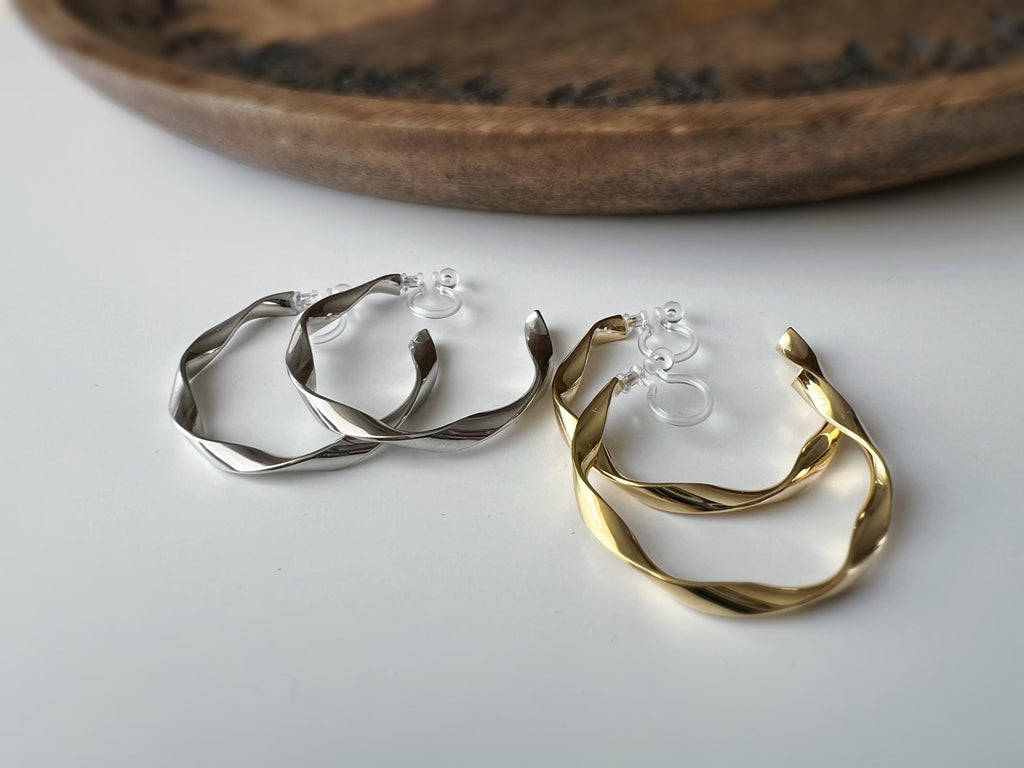 Anneaux Créoles Torsadé Clips Invisibles, Boucles d'oreille Créoles CLIPS couleur Or / Argent, oreilles non percées, Anneaux Créoles.