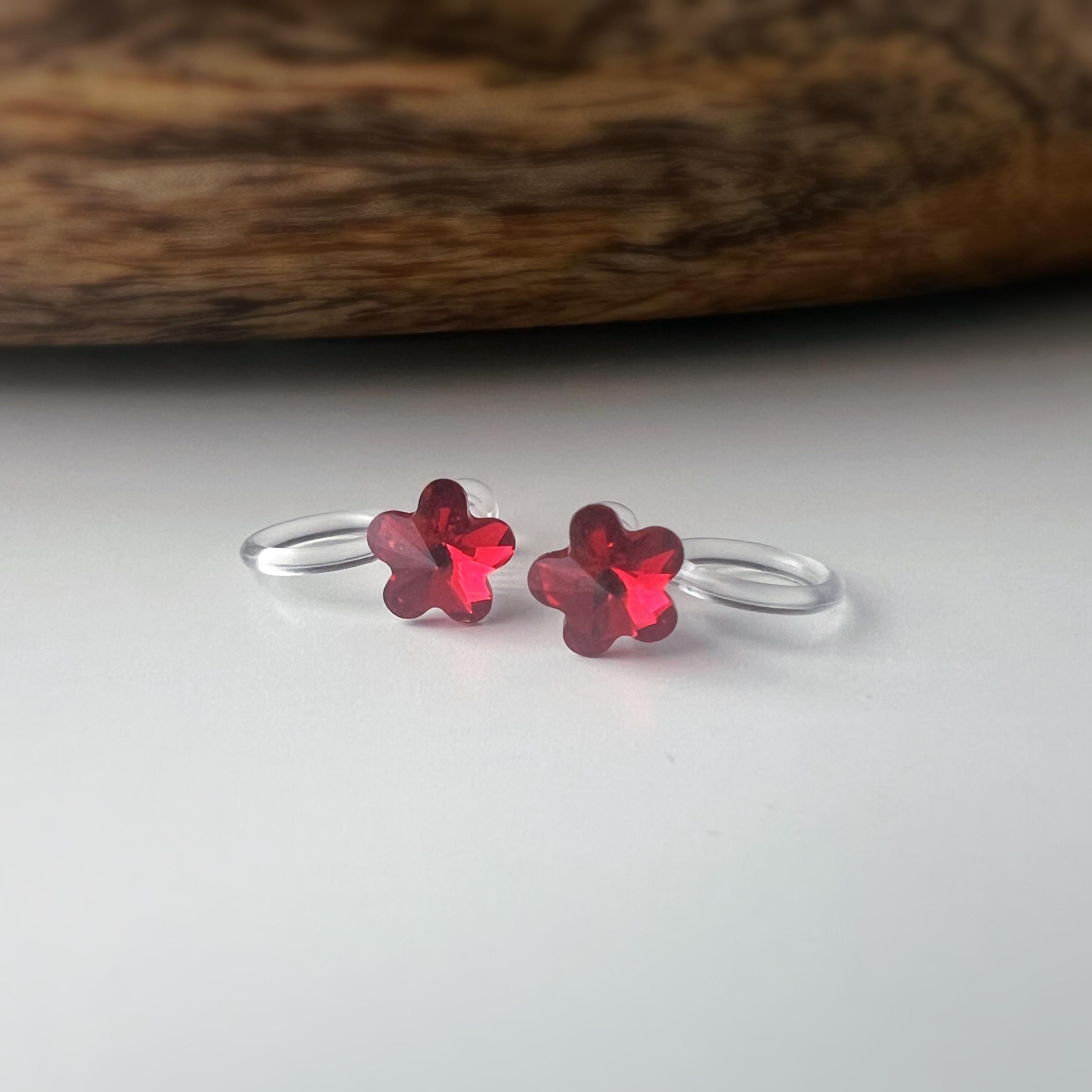 Sweet Mini Fleur Cristaux PureCrystal Boucles d’oreilles clip légères et confortables, idéales pour illuminer vos tenues sans perçage.