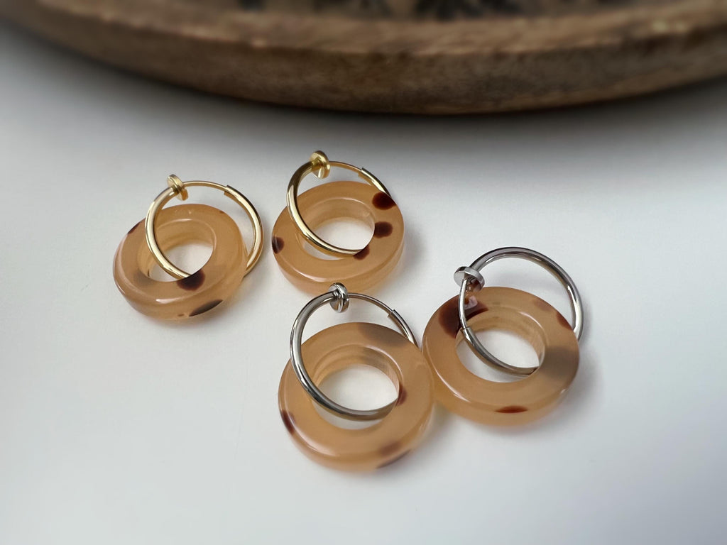 2 EN 1 Créoles Clips 18mm Or/ Argent Cercle écaille de tortue Marron. Clips d'oreilles Anneaux Or/ argent. Boucles d'oreilles.