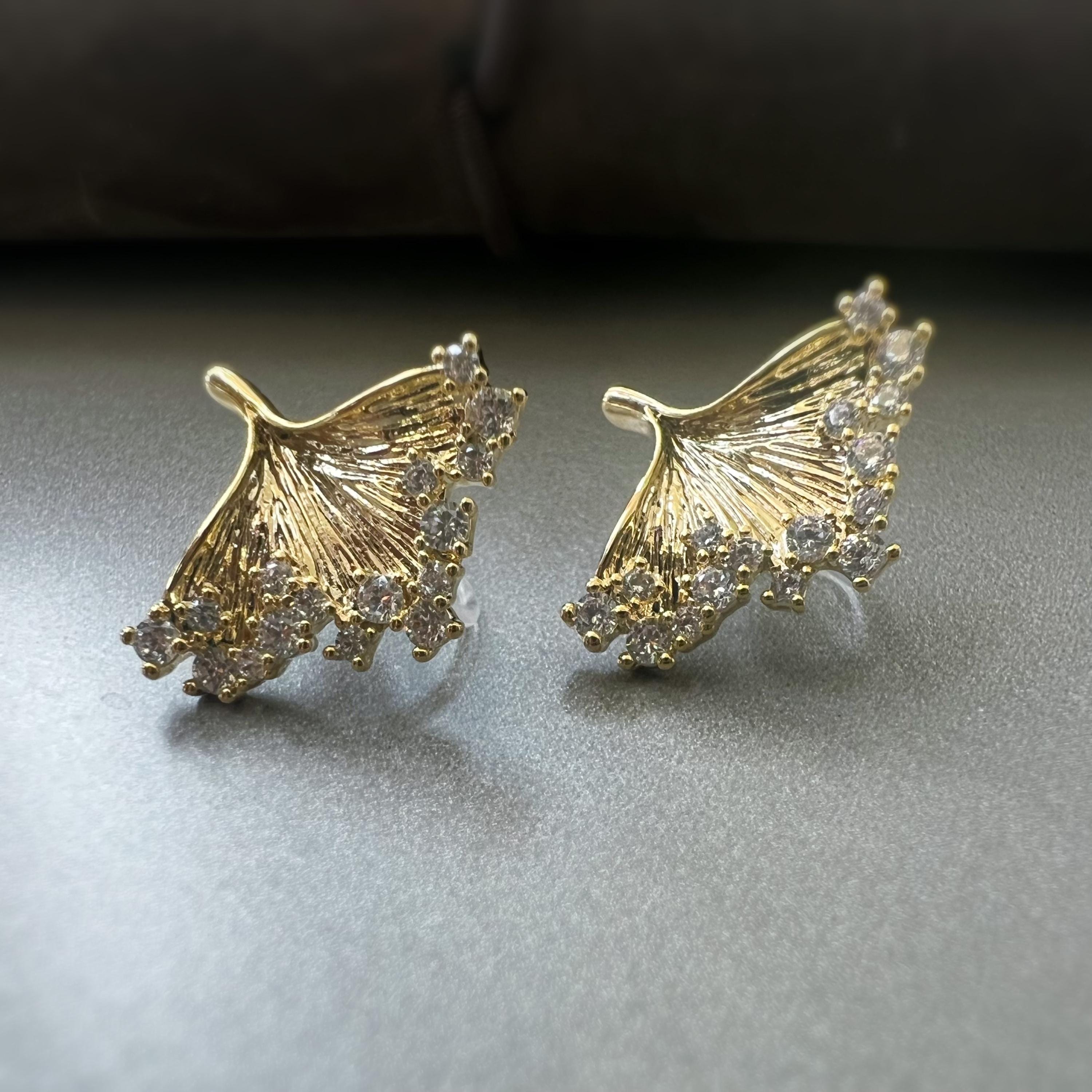 Boucles d’oreilles CLIPS feuille de ginkgo scintillante, élégantes et confortables, zircon raffiné, style naturel sans perçage