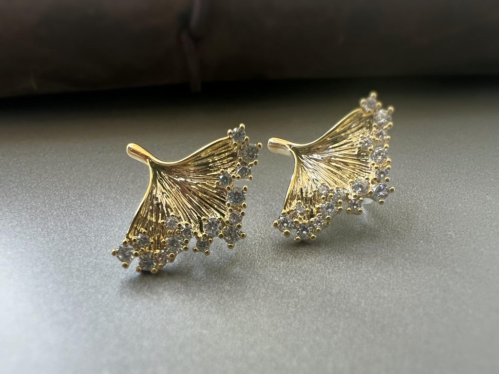 Boucles d’oreilles CLIPS feuille de ginkgo scintillante, élégantes et confortables, zircon raffiné, style naturel sans perçage
