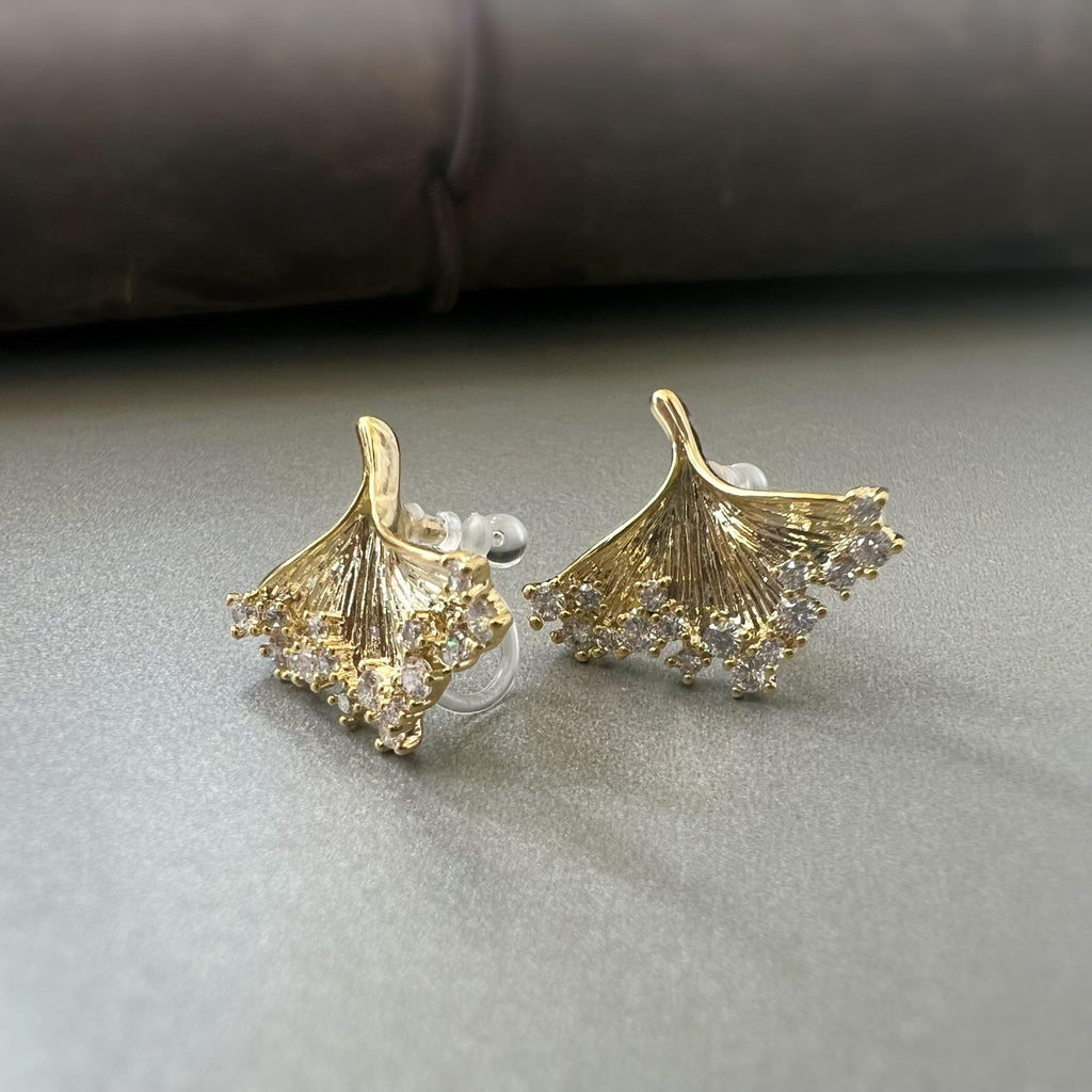 Boucles d’oreilles CLIPS feuille de ginkgo scintillante, élégantes et confortables, zircon raffiné, style naturel sans perçage