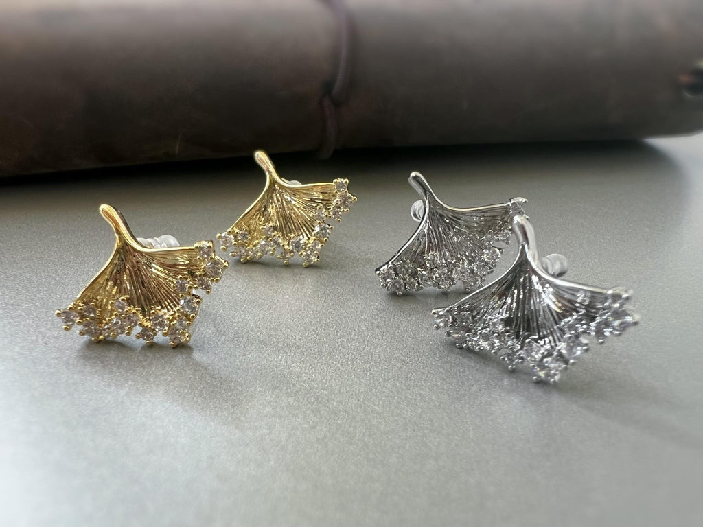 Boucles d’oreilles CLIPS feuille de ginkgo scintillante, élégantes et confortables, zircon raffiné, style naturel sans perçage