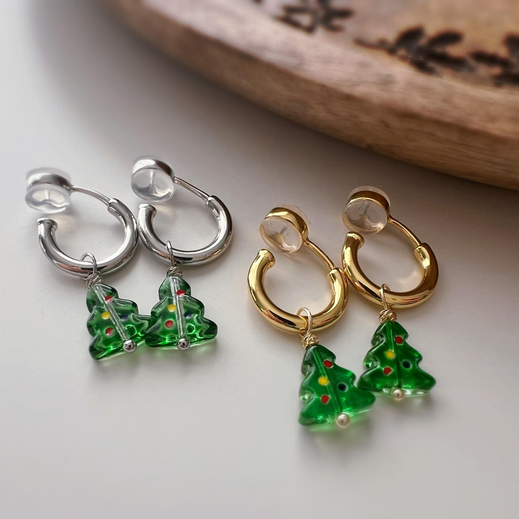 Boucles d’oreilles CLIPS sapin de Noël amovible, Créoles or/argent sans perçage – pendentif interchangeable, confortables et festives