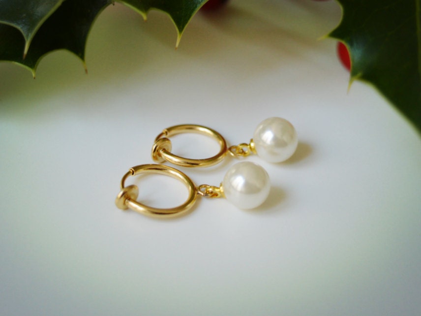 Clip Pearl Earrings (white/ pink/ gray)