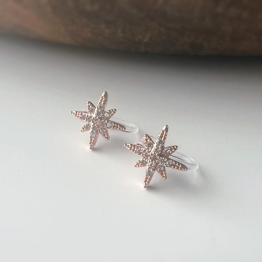 Clips d’oreilles étoile zircon – Couleur or, argent ou or rose – Sans perçage