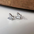 Mini CLIPS d'oreilles invisibles couleur Or petit papillon nacre blanche Boucles d'oreilles délicat minimaliste
