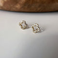Clips d’oreilles sans perçage fleur strass couleur or et couleur argent – petites boucles clips élégantes en résine transparente