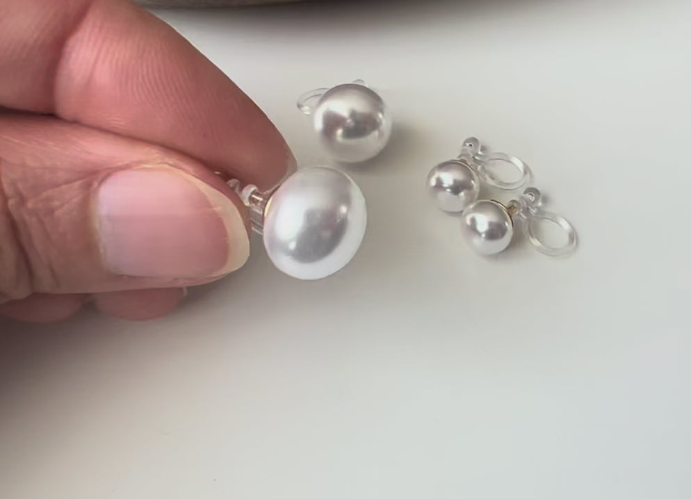 Clips d’oreilles Invisibles perle blanche