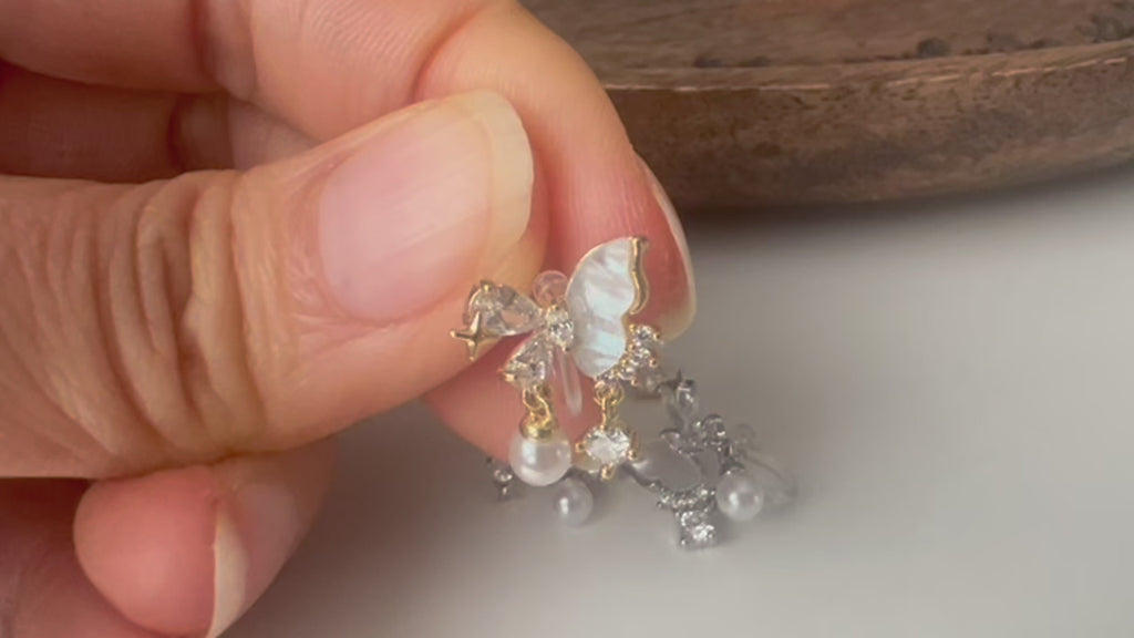 Clips d’oreilles papillon & étoiles nacrées